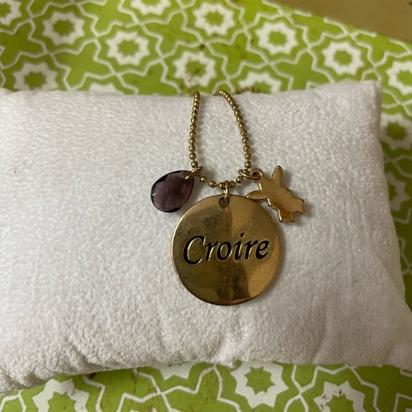 Avon “Believe” Angel Pendant Necklace – 18” Gold Tone with Purple Gem - Picture 4 of 7